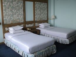 Diamond River Ping Petch-Ngam Hotel