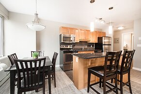 Canterra Suites Hotel