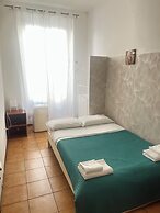Meltin' Rome Guesthouse