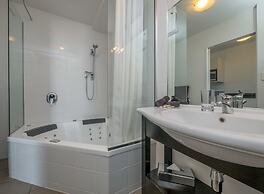 Bellano Motel Suites