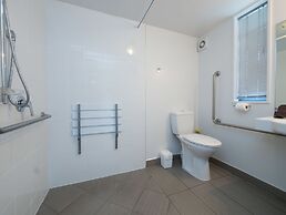 Bellano Motel Suites