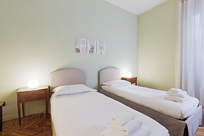 Brera Apartments in Garibaldi