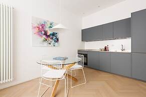 Brera Apartments in Garibaldi