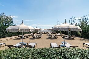 Hotel & Resort Gallia