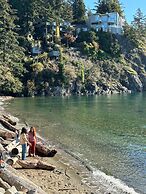 Cambie Downtown Hostel