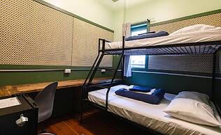Cambie Downtown Hostel