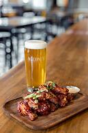 Cambie Downtown Hostel