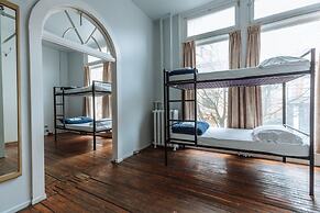 Cambie Hostel Gastown