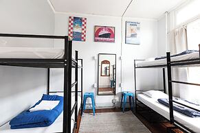 Cambie Hostel Gastown