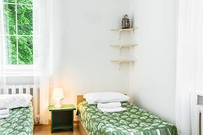 Downtown Forest Hostel & Camping