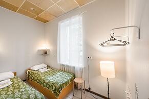 Downtown Forest Hostel & Camping