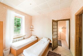 Downtown Forest Hostel & Camping