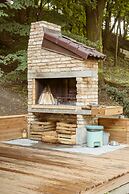 Downtown Forest Hostel & Camping