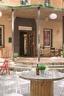 Downtown Forest Hostel & Camping