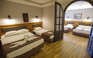 Fatih Hotel Kleopatra