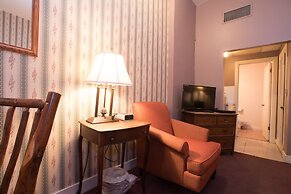 Biltmore Suites Hotel