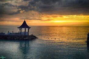 SeaGarden Beach Resort - All Inclusive