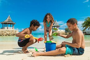 SeaGarden Beach Resort - All Inclusive