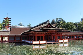 Miyajima Seaside Hotel