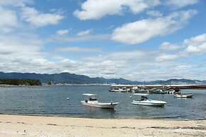 Miyajima Seaside Hotel