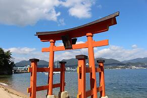 Miyajima Seaside Hotel