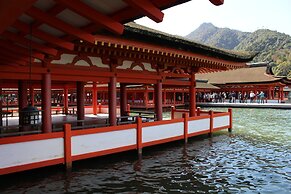Miyajima Seaside Hotel