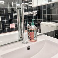 North Ryde Guest House