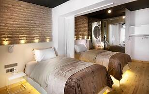Nuru Ziya Residence