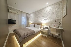 Nuru Ziya Residence