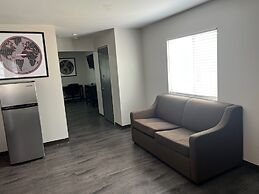 High Falls Inn and Suites