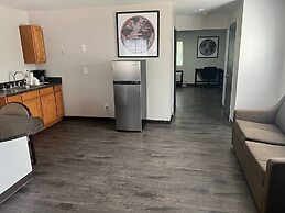 High Falls Inn and Suites