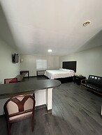 High Falls Inn and Suites