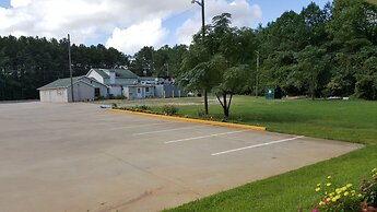 High Falls Inn and Suites