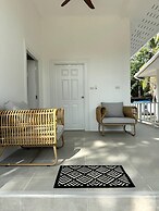 Sabaii Bay Resort