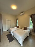 Sabaii Bay Resort