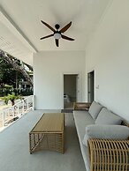 Sabaii Bay Resort