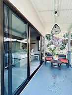 Sabaii Bay Resort