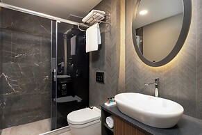 Miracle Istanbul Asia Airport Hotel & Spa