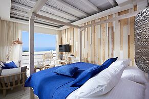 Artemis Seaside Resort