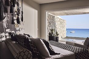 Artemis Seaside Resort