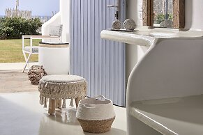 Artemis Seaside Resort