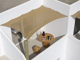 Artemis Seaside Resort