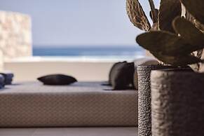 Artemis Seaside Resort