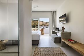 Artemis Seaside Resort