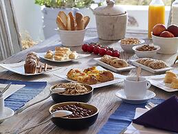 Artemis Seaside Resort