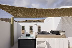 Artemis Seaside Resort