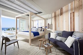 Artemis Seaside Resort