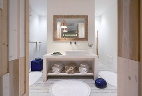 Artemis Seaside Resort