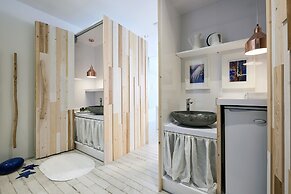 Artemis Seaside Resort