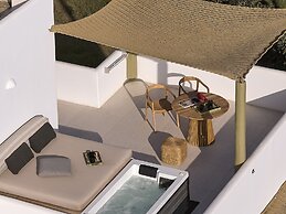 Artemis Seaside Resort